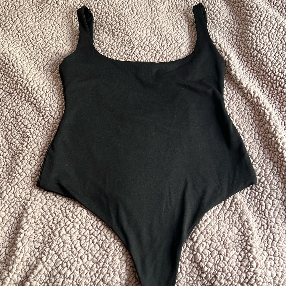 Susana Monaco black bodysuit!